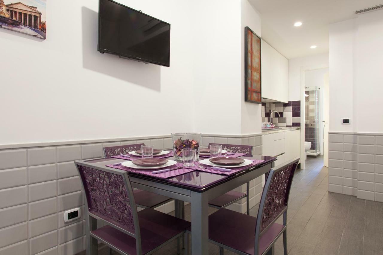 My Purple Apartment In The Center Of ローマ エクステリア 写真