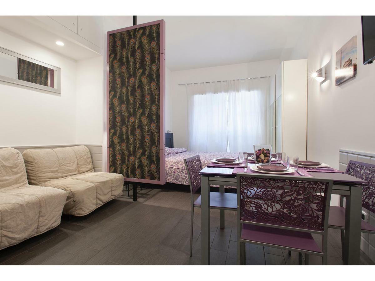 My Purple Apartment In The Center Of ローマ エクステリア 写真